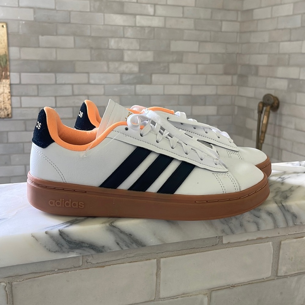 Adidas Grand court Alpha Sneakers Women’s 7.5
